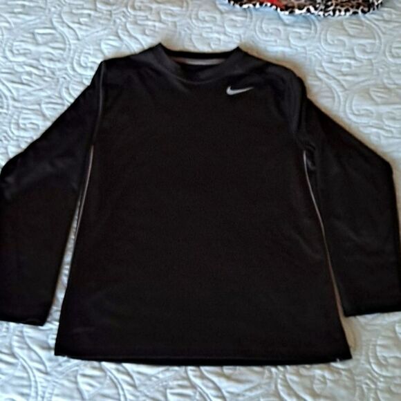 Nike Dri Fit boys shirt NWOT - Picture 1 of 10